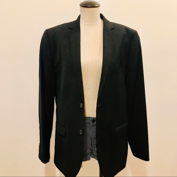 H&M black blazer. Size 42 R. Excellent used condition. No trace of wear. - Picture 8 of 11